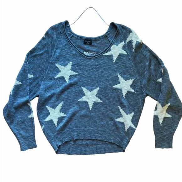 Blank Paige Sweaters - Women's Star Patterned Knit Sweater - Blue and White